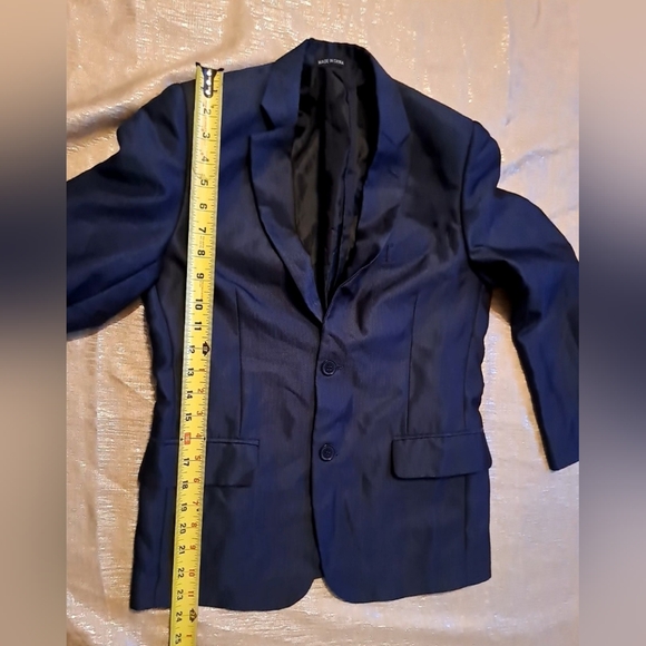 BOYS Sport Coat with Notched Lapels and Classic Fit - Picture 5 of 7